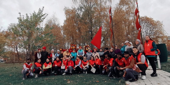 Городской парк, несмотря на неустойчивую погоду, продолжает радовать своих гостей увлекательными мероприятиями